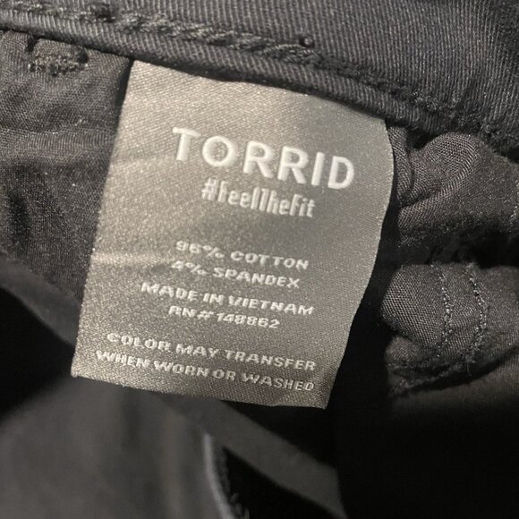 Torrid Pants Women's 4X Plus Black Cropped Capri Stretch Drawstring Casual - Picture 4 of 7